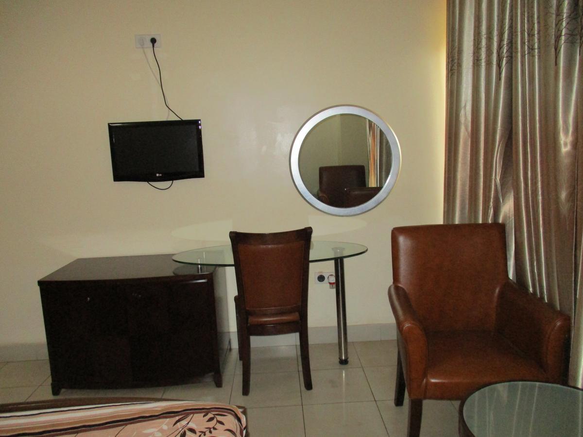 Amaris Hotel Kigali Esterno foto