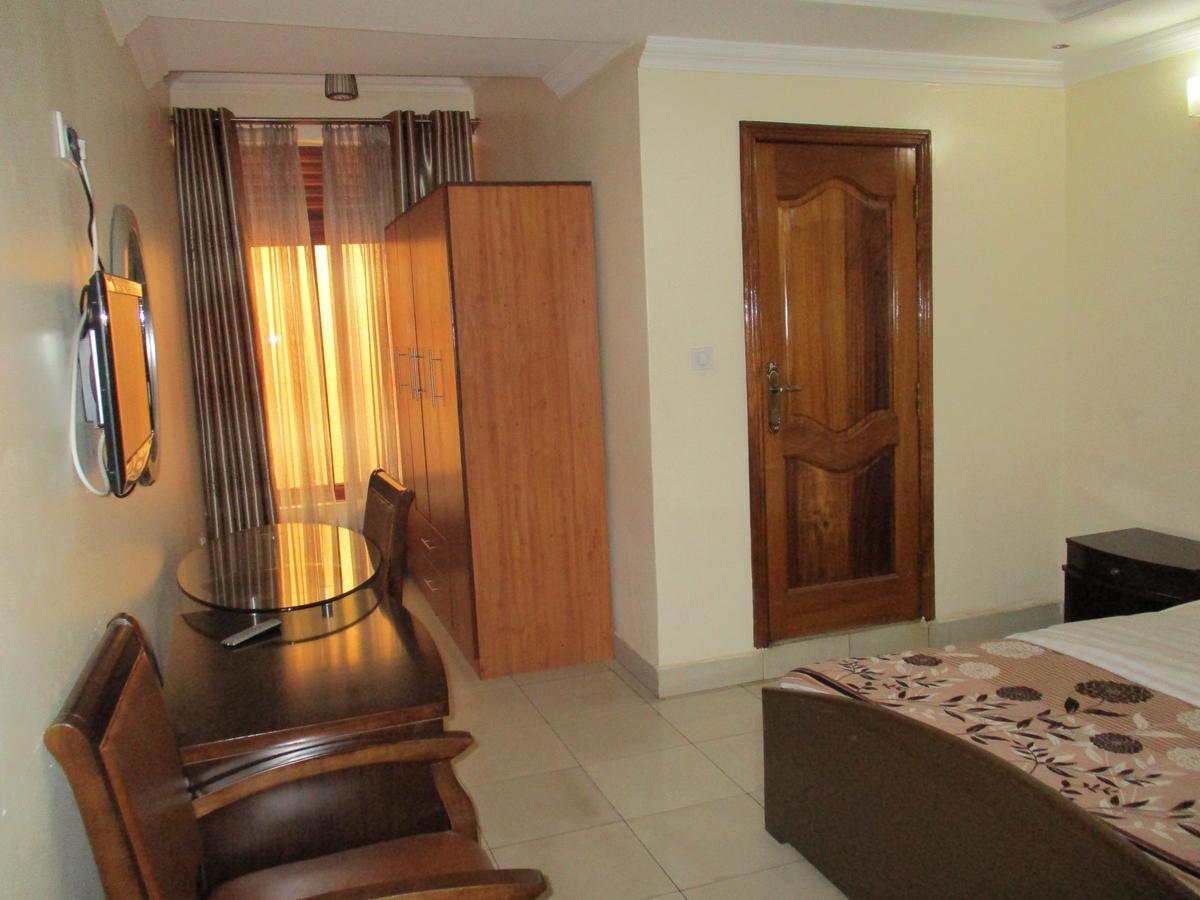 Amaris Hotel Kigali Esterno foto