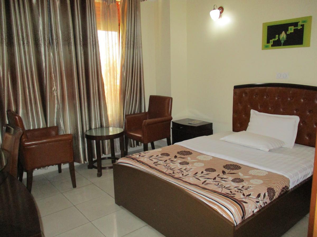 Amaris Hotel Kigali Esterno foto