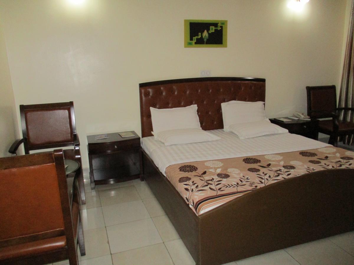 Amaris Hotel Kigali Esterno foto