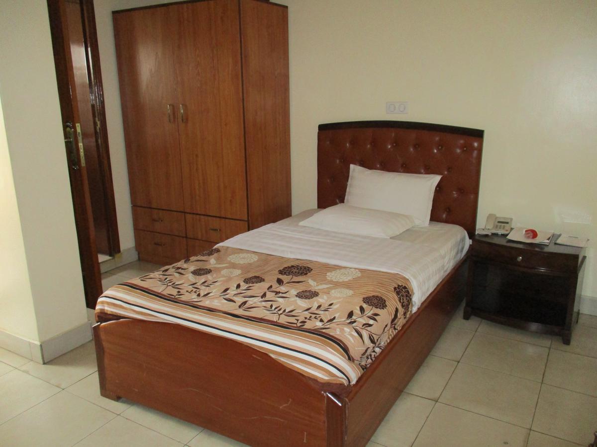 Amaris Hotel Kigali Esterno foto
