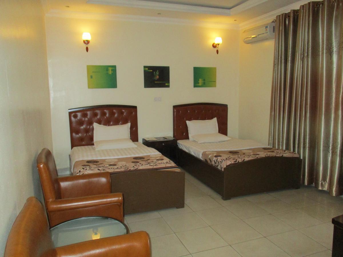 Amaris Hotel Kigali Esterno foto