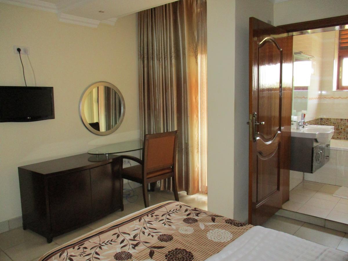 Amaris Hotel Kigali Esterno foto